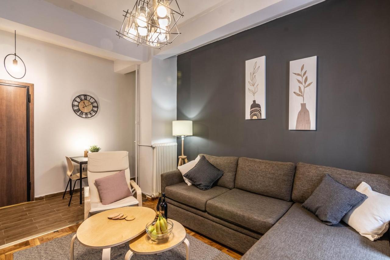 Apartment Aris Neos Kosmos